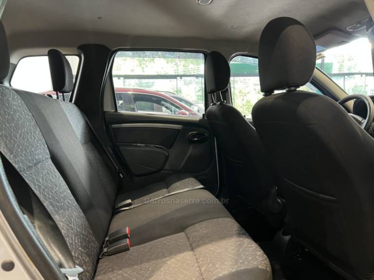 RENAULT - DUSTER - 2014/2015 - Prata - R$ 54.900,00