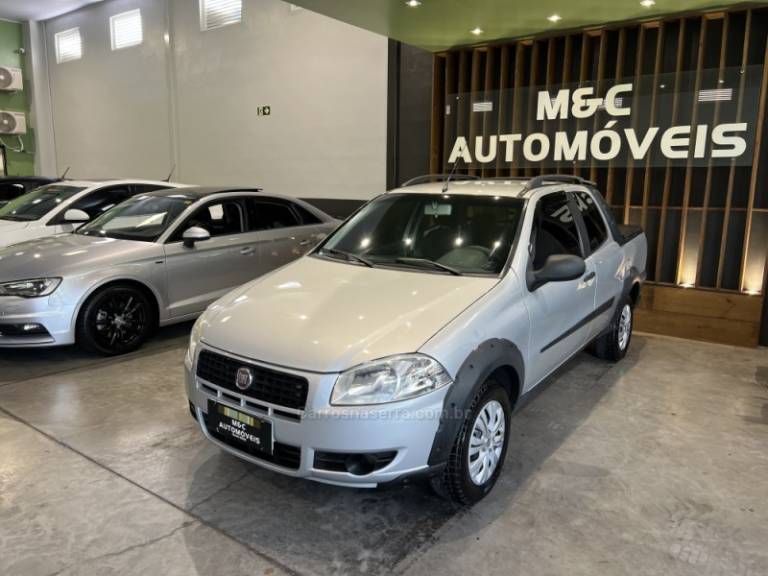 FIAT - STRADA - 2012/2013 - Prata - R$ 53.900,00