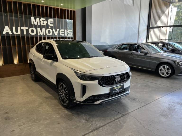 FIAT - FASTBACK - 2023/2023 - Branca - R$ 109.900,00