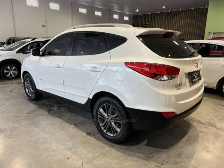 HYUNDAI - IX35 - 2017/2018 - Branca - R$ 85.900,00