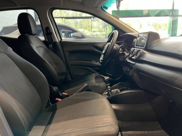FIAT - ARGO - 2022/2023 - Prata - R$ 61.900,00