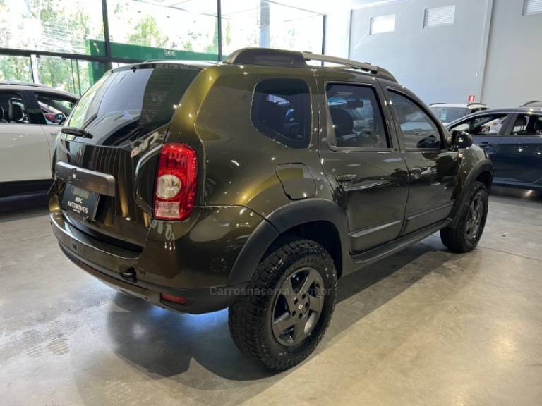 RENAULT - DUSTER - 2012/2013 - Verde - R$ 53.900,00