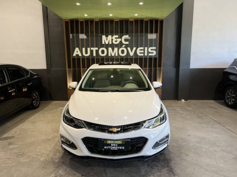 CHEVROLET - CRUZE - 2018/2018 - Branca - R$ 96.900,00