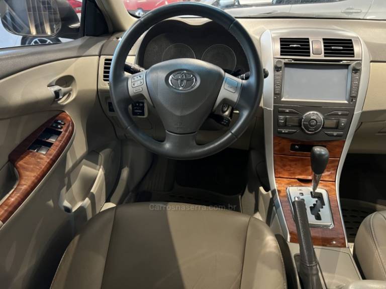 TOYOTA - COROLLA - 2009/2010 - Preta - R$ 58.900,00