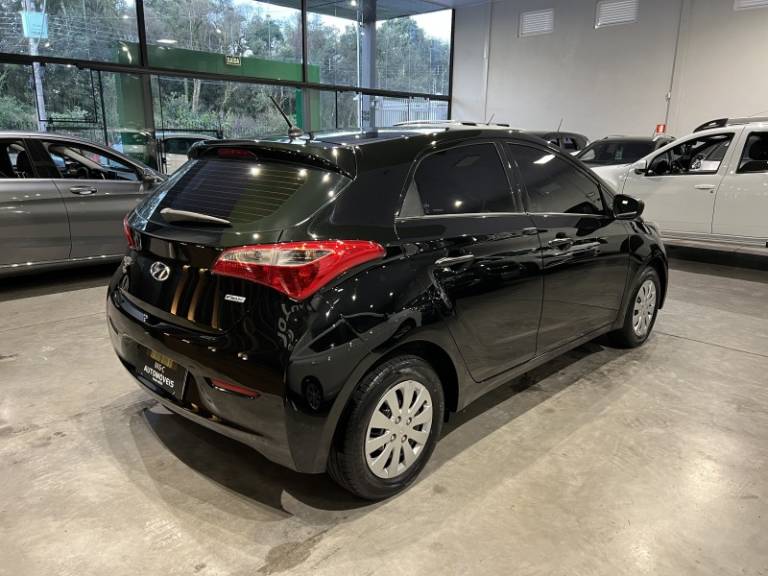 HYUNDAI - HB20 - 2013/2014 - Preta - R$ 41.900,00