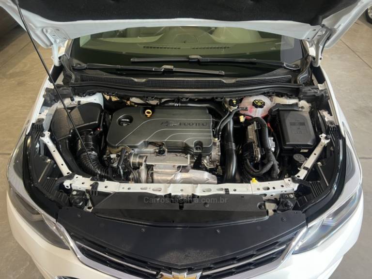 CHEVROLET - CRUZE - 2018/2019 - Branca - R$ 95.900,00