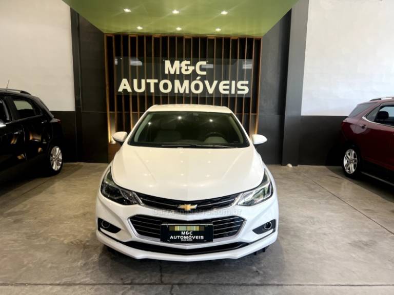 CHEVROLET - CRUZE - 2018/2019 - Branca - R$ 96.900,00