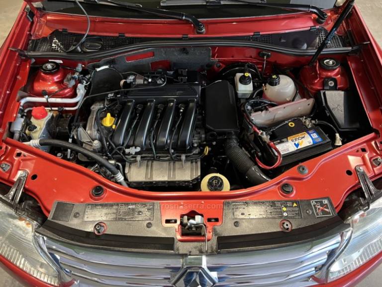 RENAULT - DUSTER - 2014/2015 - Vermelha - R$ 54.900,00