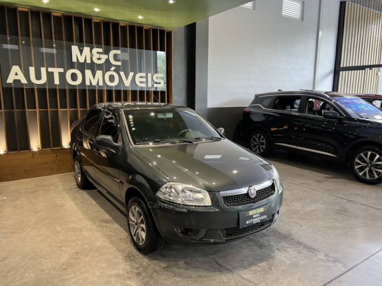 FIAT - SIENA - 2013/2014 - Cinza - R$ 36.900,00