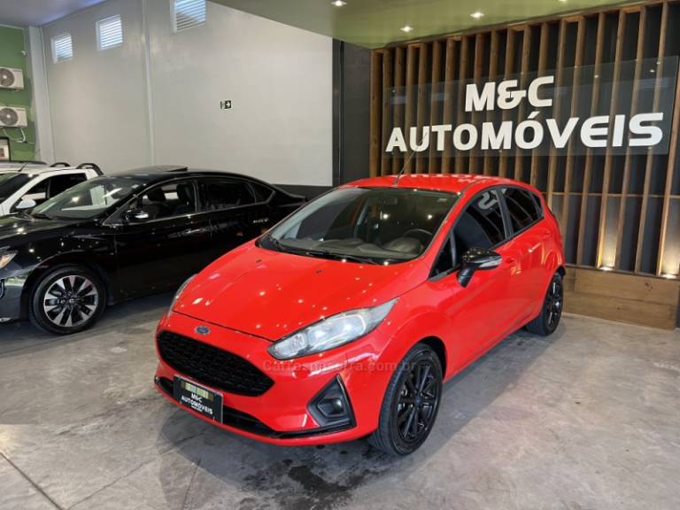 FORD - FIESTA - 2019/2019 - Vermelha - R$ 59.900,00