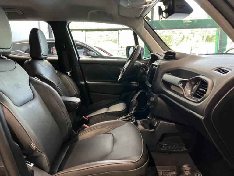 JEEP - RENEGADE - 2023/2024 - Cinza - R$ 114.900,00