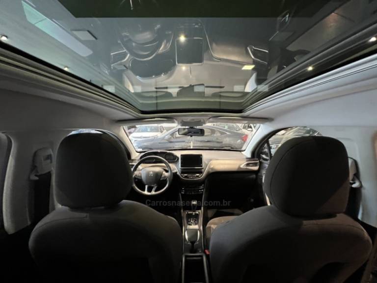 PEUGEOT - 2008 - 2018/2019 - Prata - R$ 71.900,00