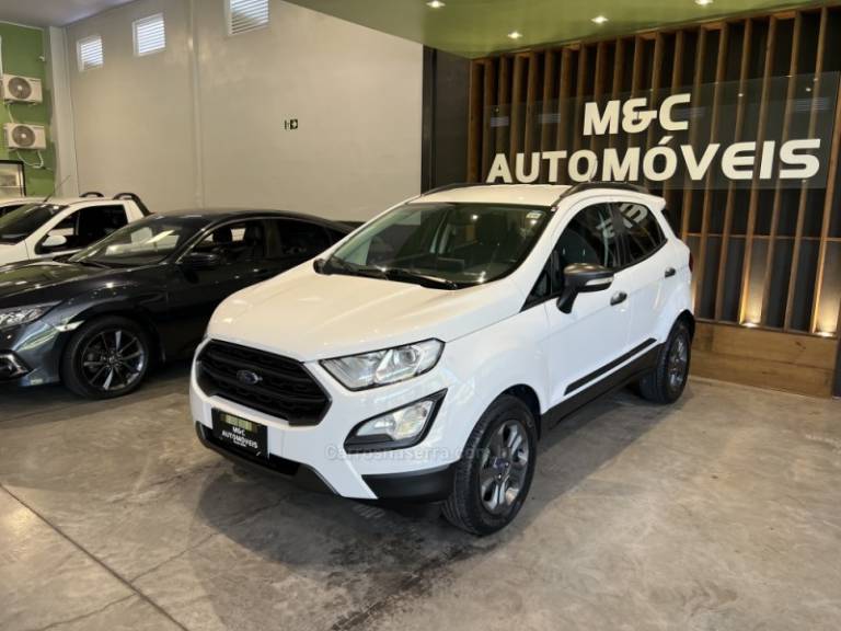 FORD - ECOSPORT - 2018/2019 - Branca - R$ 71.900,00