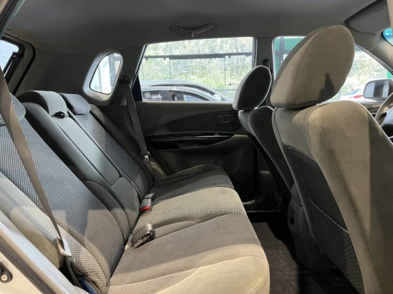 HYUNDAI - TUCSON - 2011/2012 - Prata - R$ 45.900,00