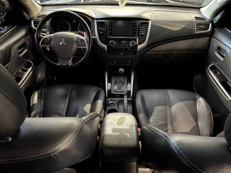 MITSUBISHI - L200 TRITON - 2018/2019 - Preta - R$ 144.900,00