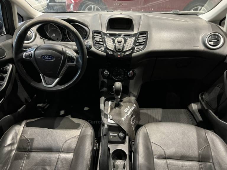 FORD - FIESTA - 2015/2016 - Preta - R$ 53.900,00