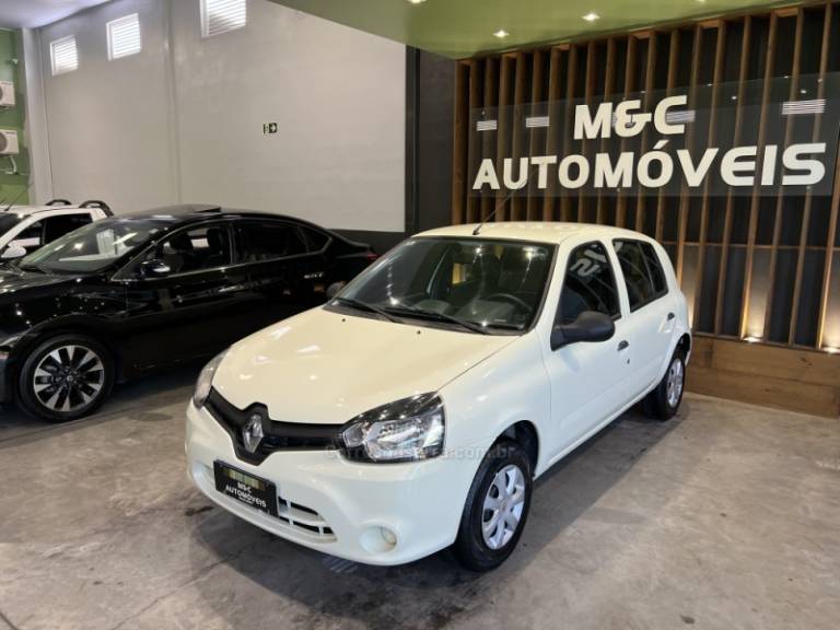 RENAULT - CLIO - 2014/2014 - Branca - R$ 31.900,00