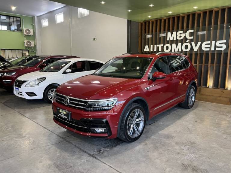 VOLKSWAGEN - TIGUAN - 2021/2021 - Vermelha - R$ 179.900,00