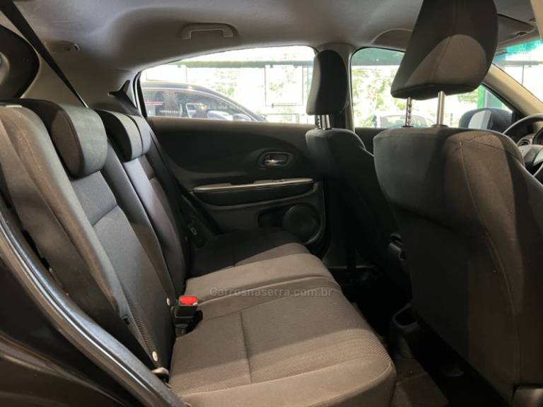 HONDA - HR-V - 2016/2016 - Preta - R$ 82.900,00