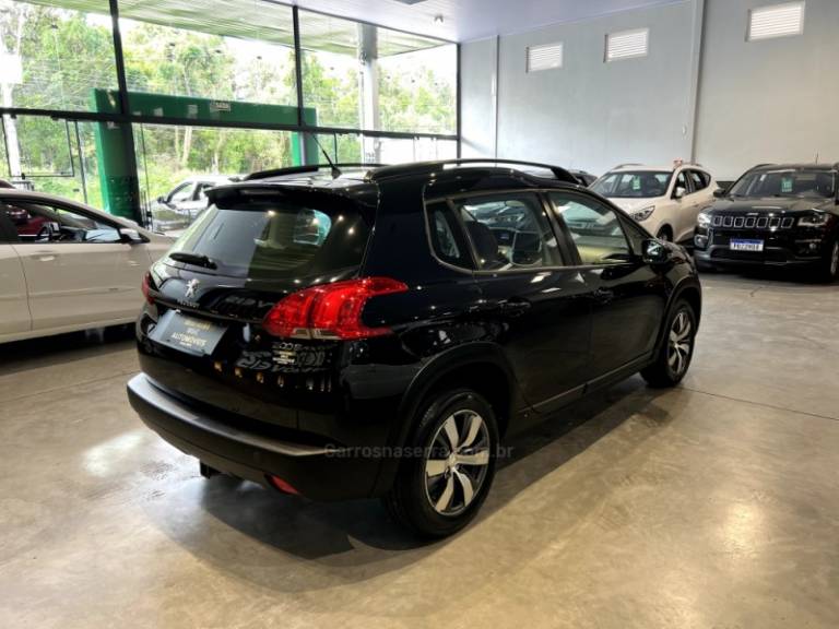 PEUGEOT - 2008 - 2020/2020 - Preta - R$ 71.900,00