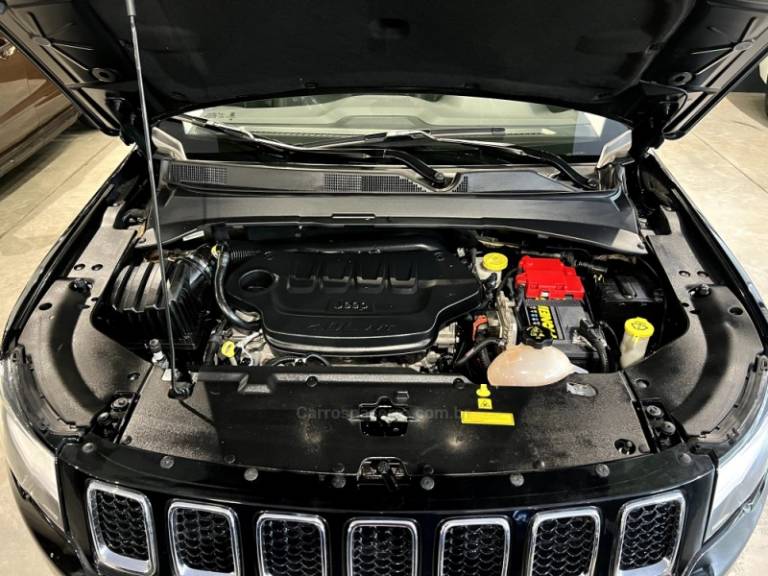 JEEP - COMPASS - 2018/2019 - Preta - R$ 99.900,00