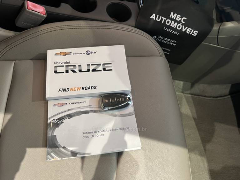 CHEVROLET - CRUZE - 2018/2019 - Branca - R$ 95.900,00