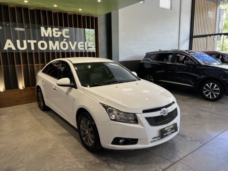CHEVROLET - CRUZE - 2013/2013 - Branca - R$ 58.900,00