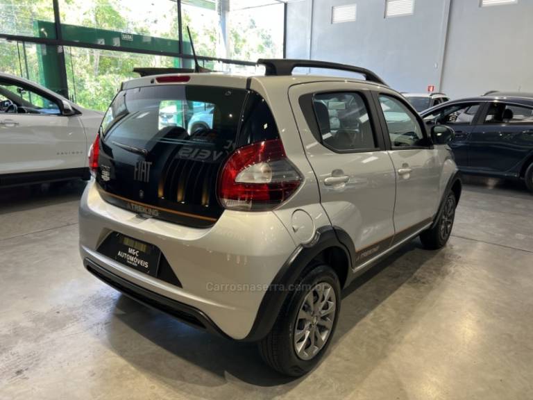 FIAT - MOBI - 2023/2024 - Prata - R$ 62.900,00