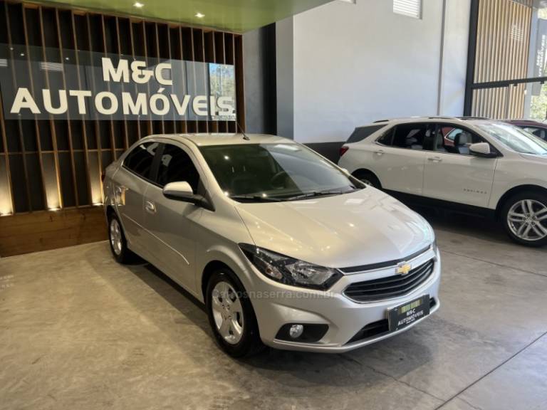 CHEVROLET - PRISMA - 2019/2019 - Prata - R$ 65.900,00