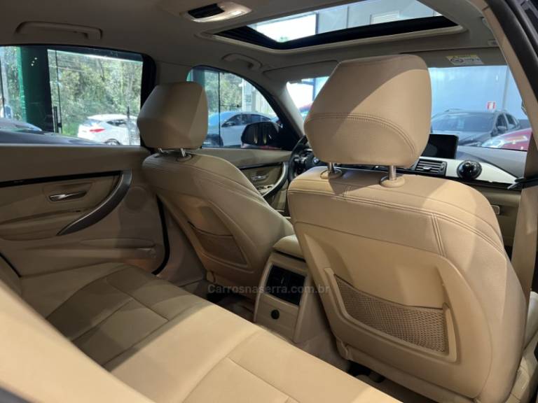 BMW - 320I - 2017/2017 - Preta - R$ 121.900,00