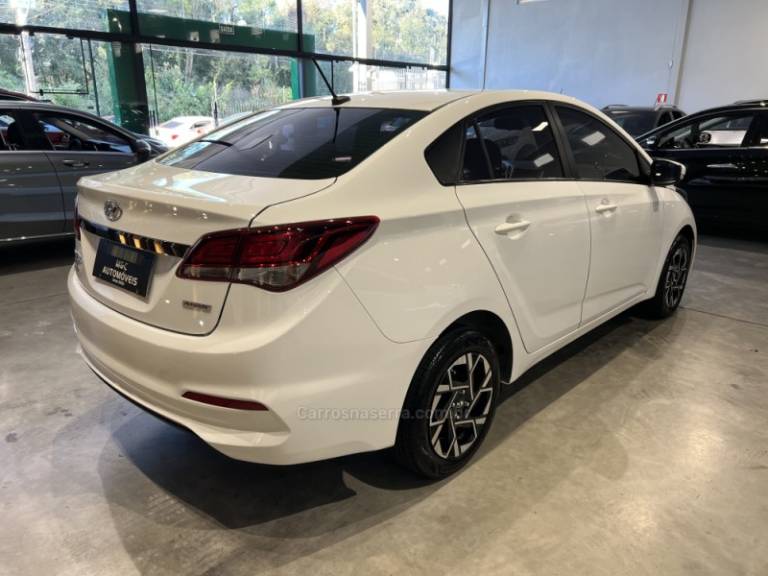 HYUNDAI - HB20S - 2019/2019 - Branca - R$ 68.900,00