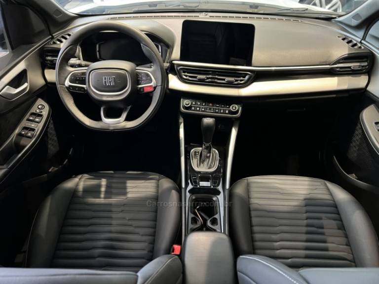 FIAT - FASTBACK - 2023/2023 - Branca - R$ 109.900,00