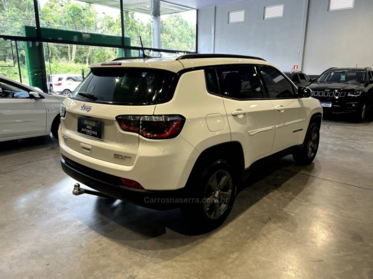 JEEP - COMPASS - 2017/2018 - Branca - R$ 94.900,00