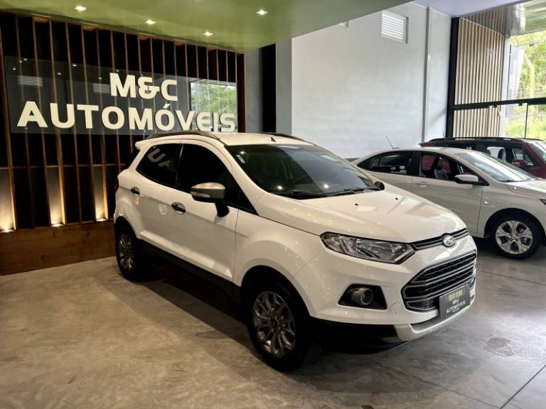 FORD - ECOSPORT - 2014/2015 - Branca - R$ 57.900,00