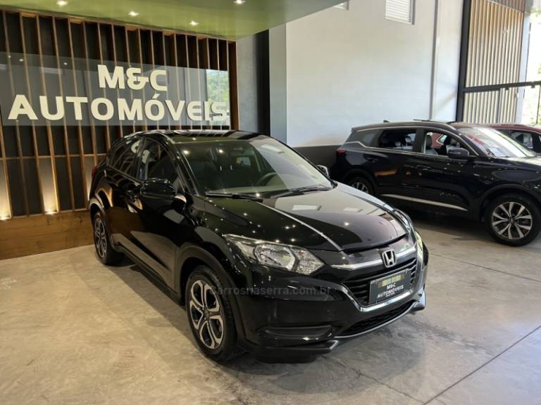 HONDA - HR-V - 2016/2016 - Preta - R$ 82.900,00