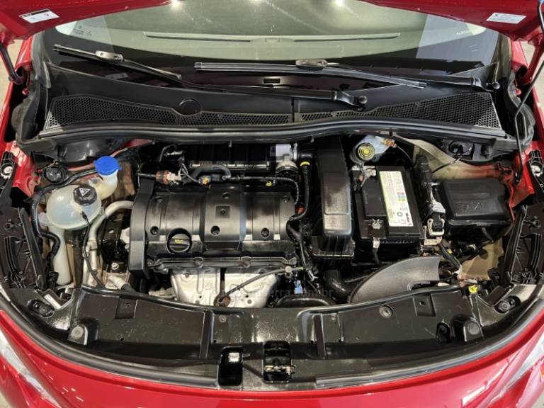 PEUGEOT - 2008 - 2019/2020 - Vermelha - R$ 65.900,00