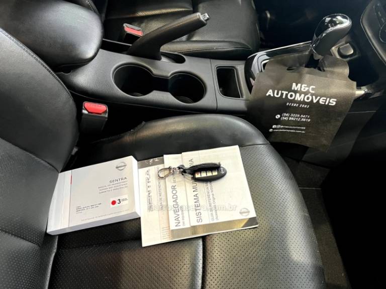 NISSAN - SENTRA - 2019/2020 - Preta - R$ 89.900,00