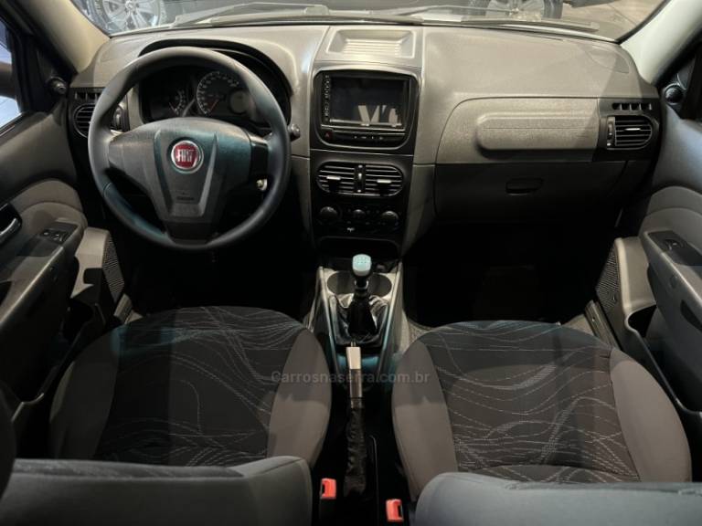 FIAT - STRADA - 2012/2013 - Prata - R$ 53.900,00