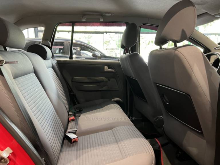 VOLKSWAGEN - SPACEFOX - 2009/2010 - Vermelha - R$ 34.900,00