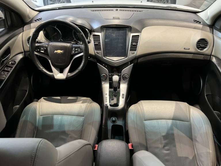 CHEVROLET - CRUZE - 2013/2013 - Branca - R$ 58.900,00
