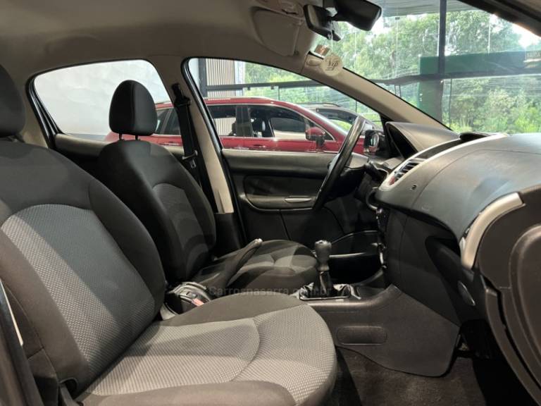 PEUGEOT - 207 - 2011/2012 - Cinza - R$ 24.900,00