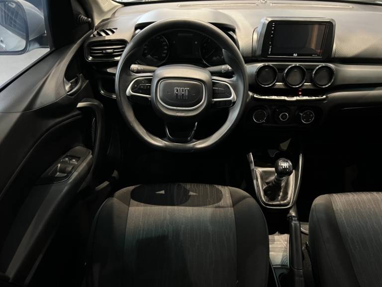 FIAT - ARGO - 2022/2023 - Prata - R$ 61.900,00