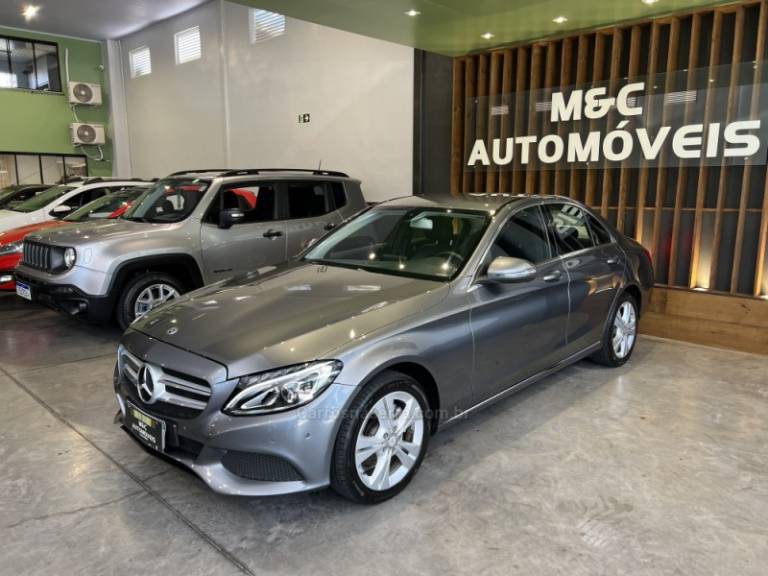 MERCEDES-BENZ - C 180 - 2018/2018 - Cinza - R$ 109.900,00