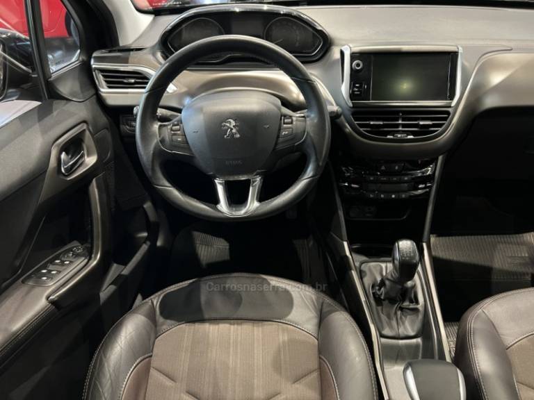 PEUGEOT - 2008 - 2015/2016 - Preta - R$ 56.900,00