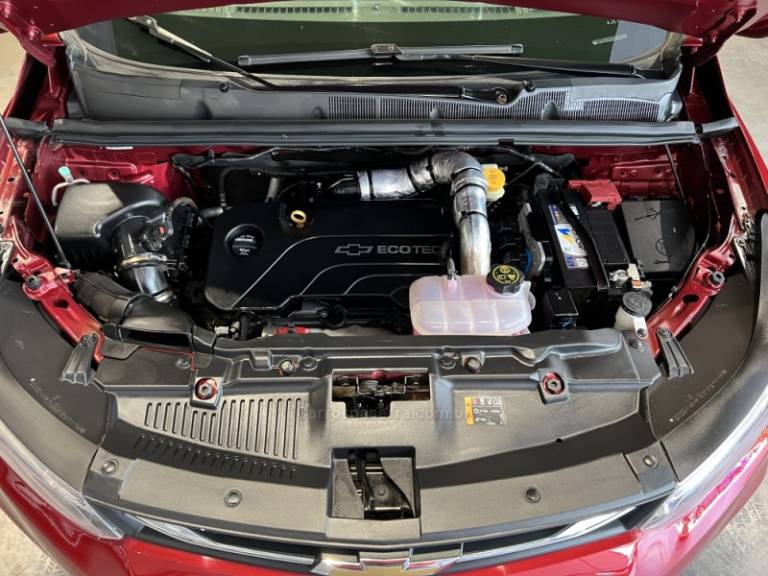 CHEVROLET - TRACKER - 2017/2018 - Vermelha - R$ 85.900,00