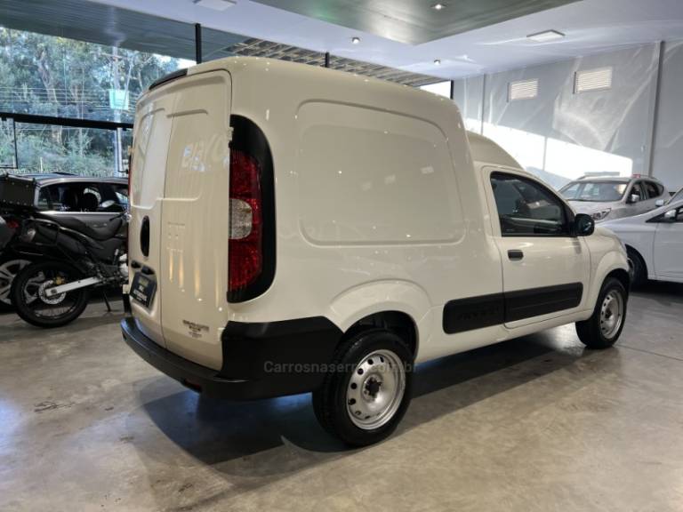 FIAT - FIORINO - 2022/2023 - Branca - R$ 86.900,00