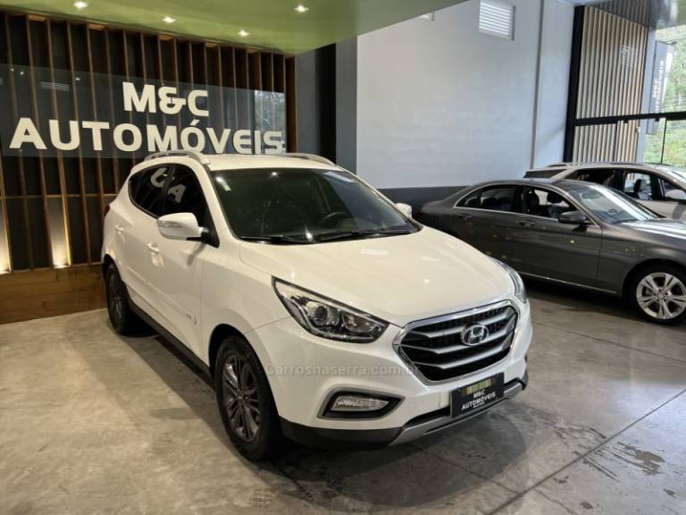 HYUNDAI - IX35 - 2017/2018 - Branca - R$ 85.900,00
