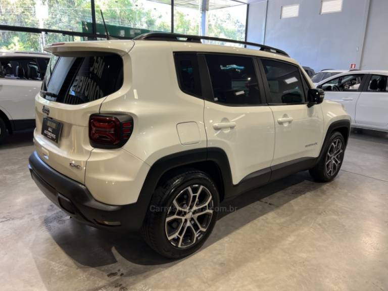JEEP - RENEGADE - 2023/2023 - Branca - R$ 107.900,00