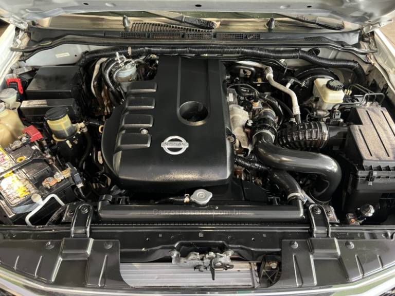 NISSAN - FRONTIER - 2014/2015 - Branca - R$ 102.900,00