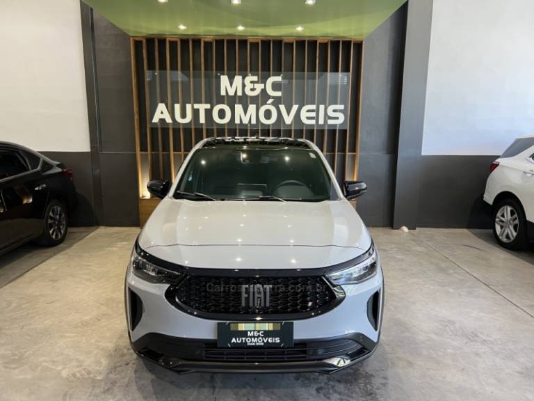 FIAT - FASTBACK - 2023/2024 - Cinza - R$ 119.900,00